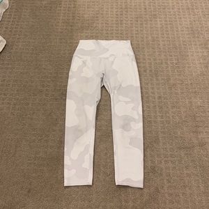 White camo alo leggings